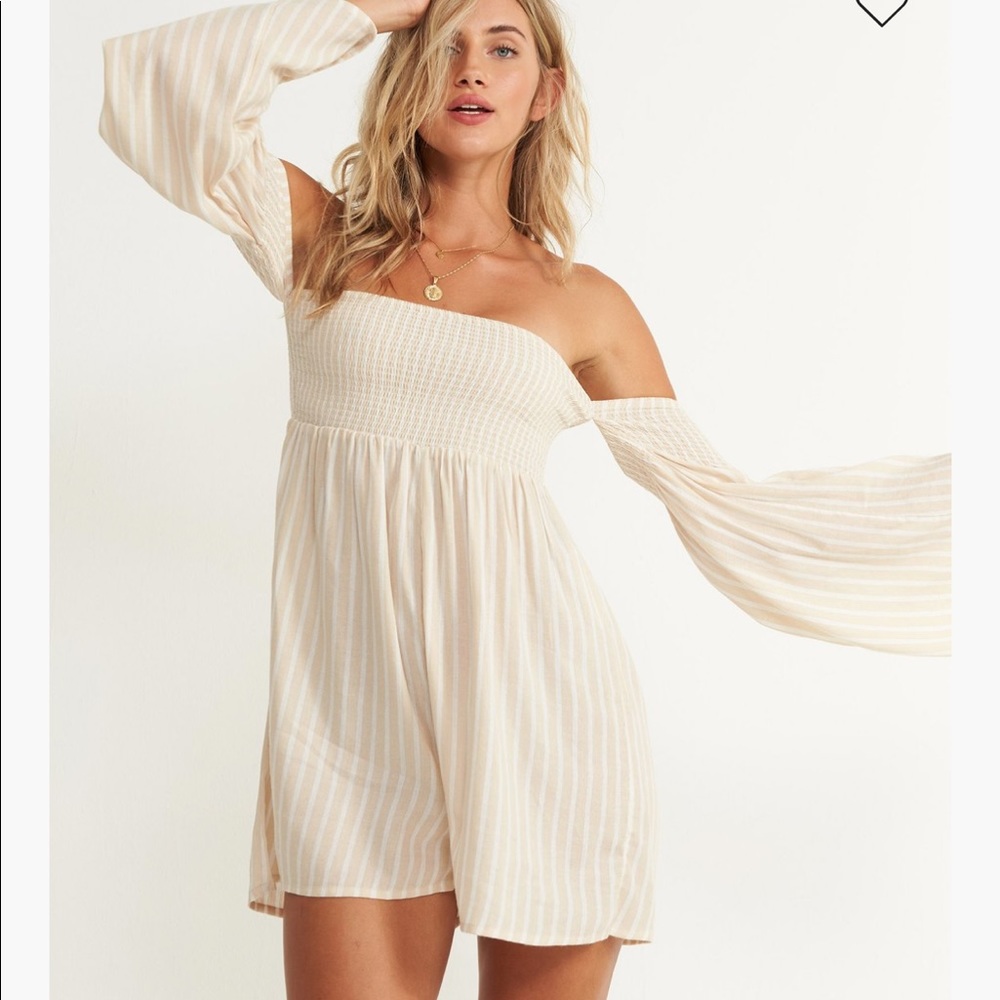 NWT Billabong romper